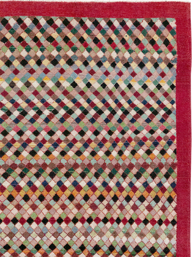 Vintage Turkish Anatolian Small Room Size Carpet, No.31524 - Staging