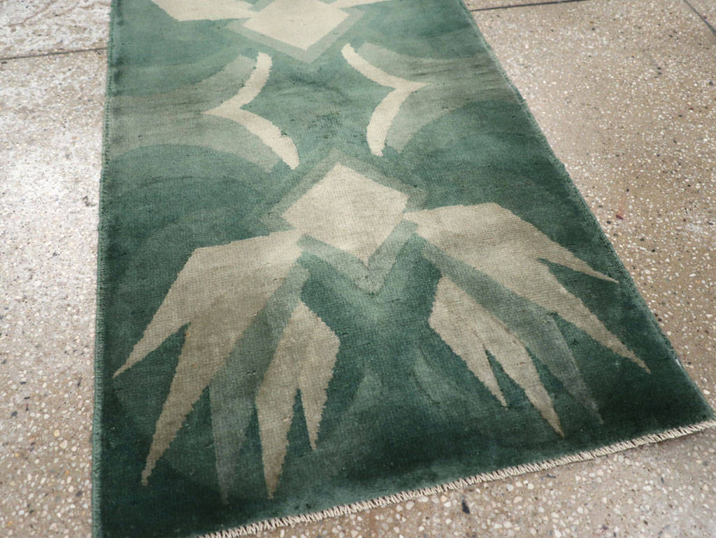 Vintage Chinese Art Deco Throw Rug, No.31525 - Staging