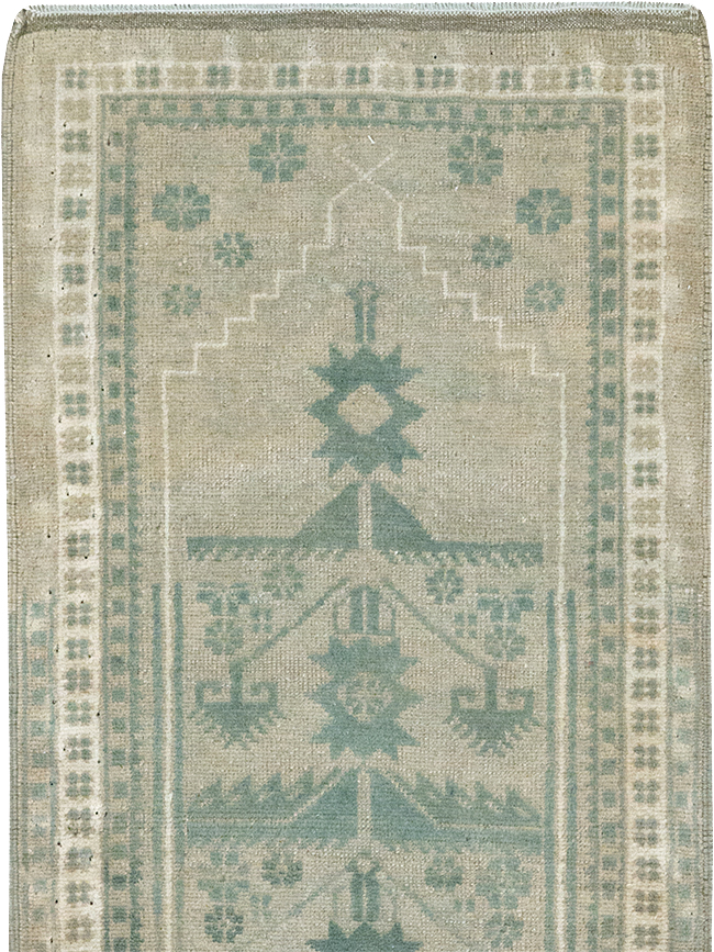 Vintage Turkish Anatolian Runner, No.31528 - Staging