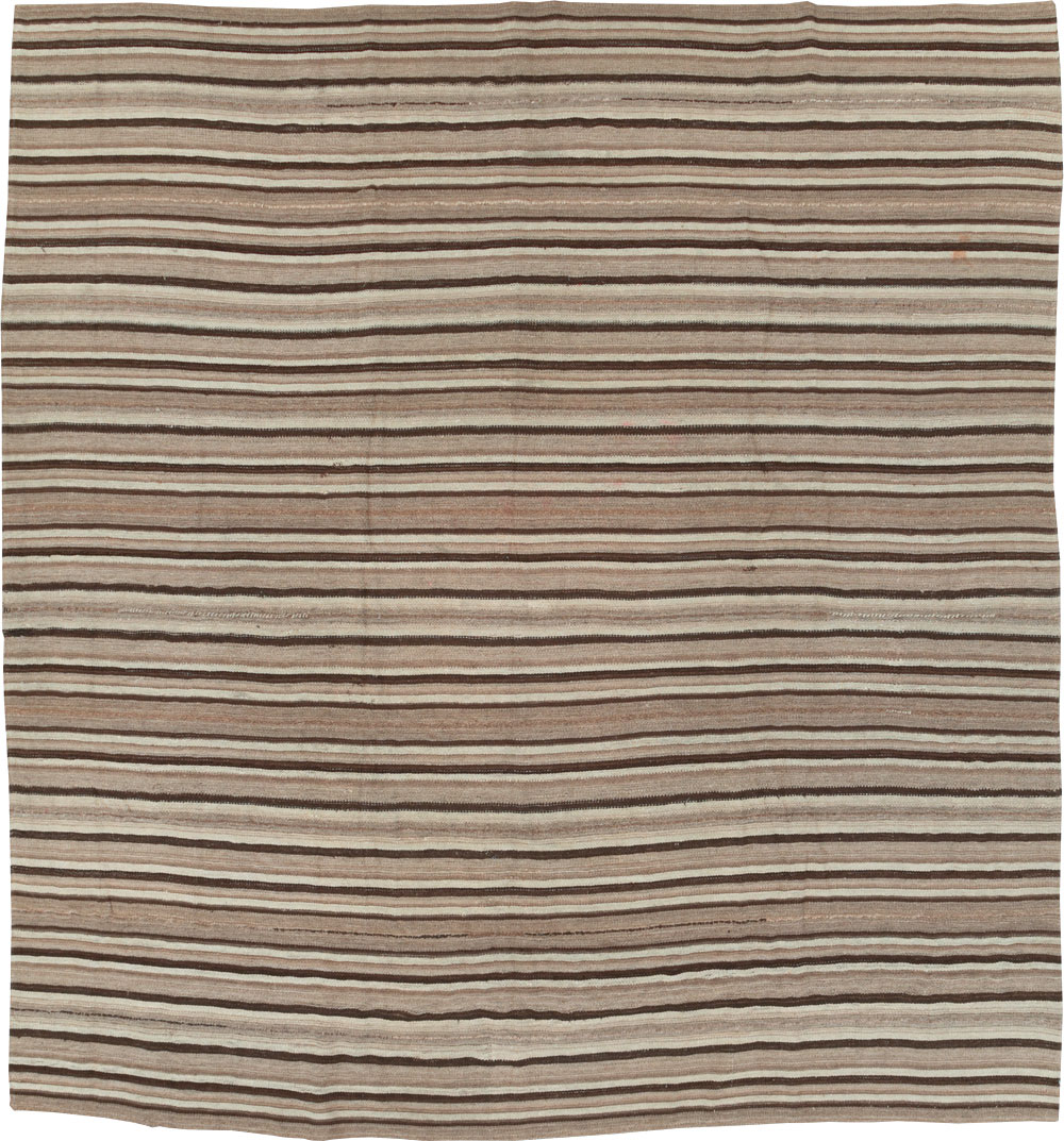 Vintage Turkish Flatweave Kilim Square Room Size Carpet, No.31529 - Staging