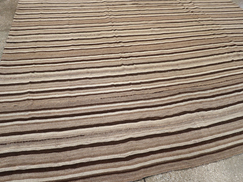 Vintage Turkish Flatweave Kilim Square Room Size Carpet, No.31529 - Staging