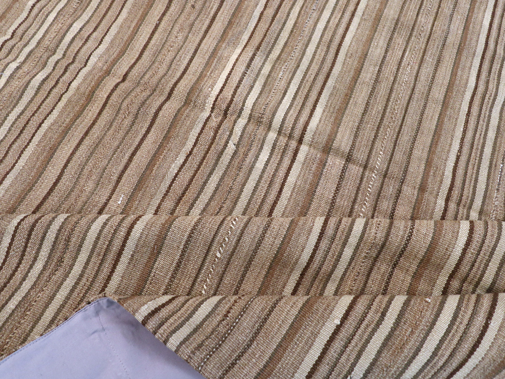 Vintage Persian Flatweave Kilim Accent Carpet, No.31532 - Staging