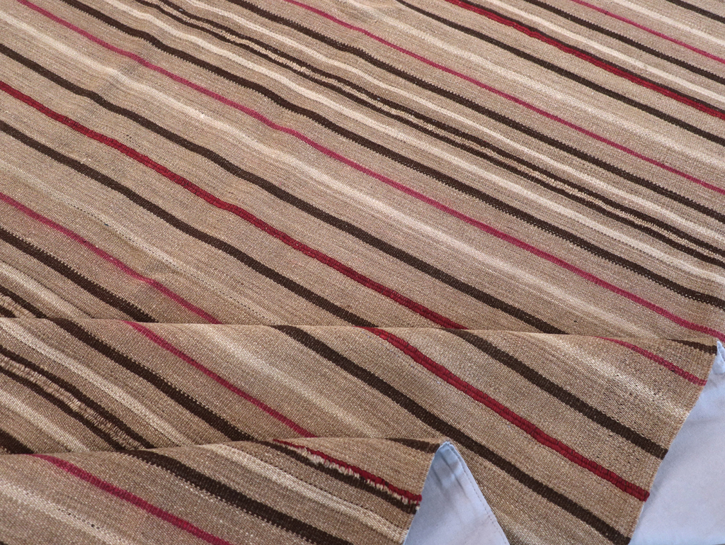 Vintage Turkish Flatweave Kilim Small Room Size Carpet, No.31536 - Staging