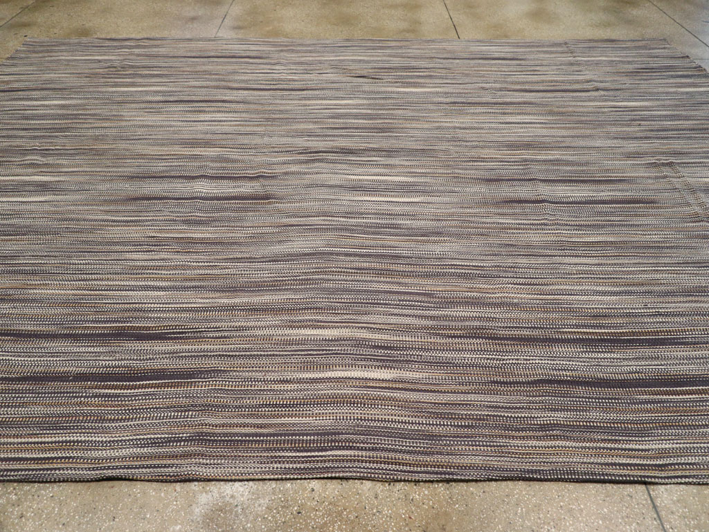 Modern Turkish Flatweave Kilim Room Size Carpet, No.31539 - Staging