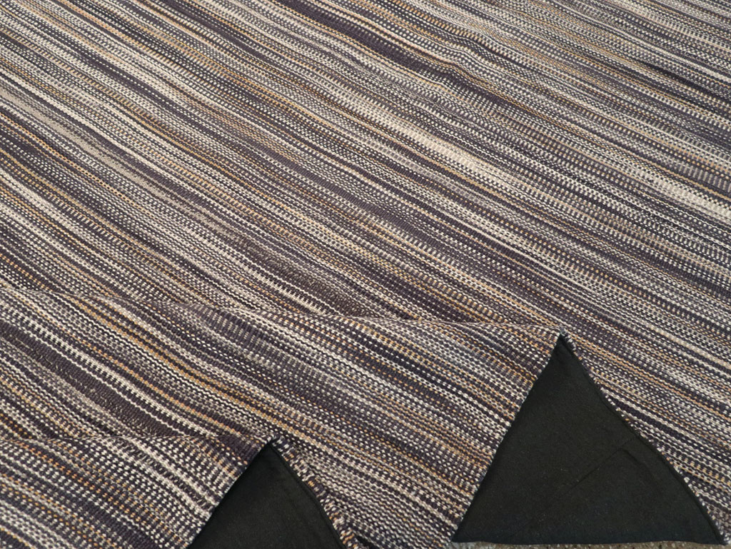 Modern Turkish Flatweave Kilim Room Size Carpet, No.31539 - Staging