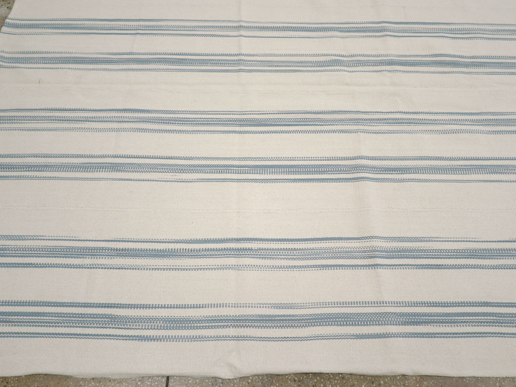 Modern Turkish Flatweave Room Size Carpet, No.31540 - Staging