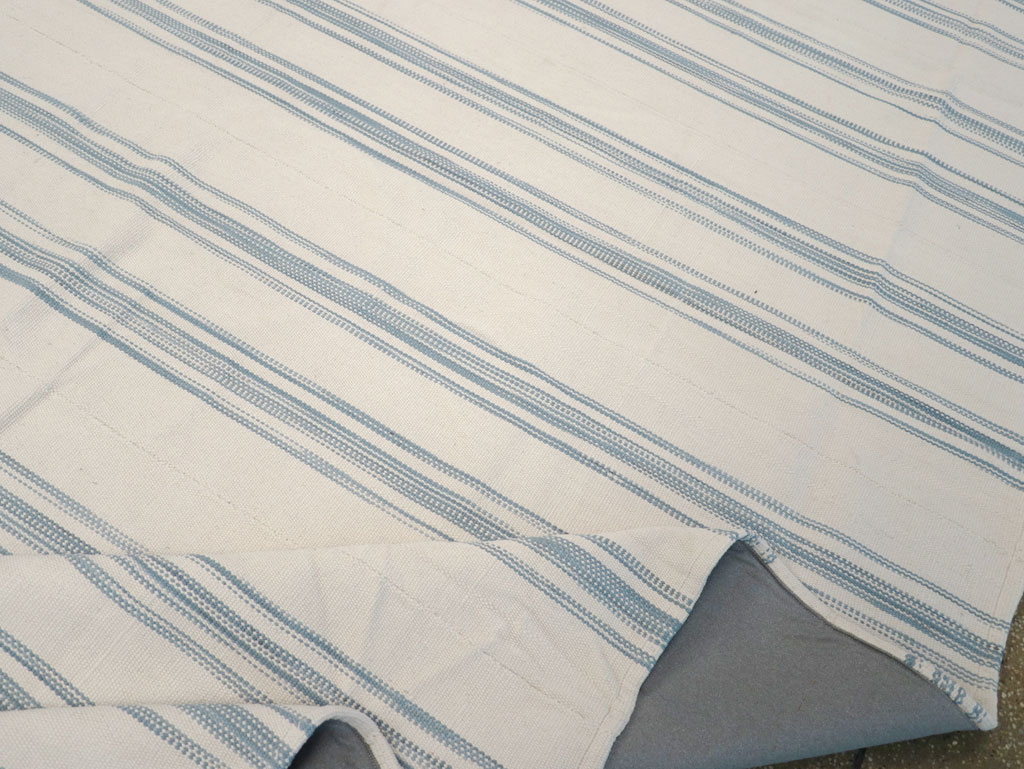 Modern Turkish Flatweave Room Size Carpet, No.31540 - Staging