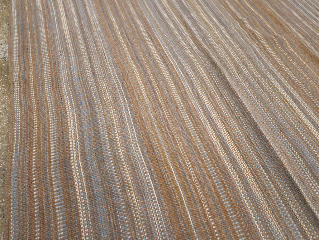 Modern Turkish Flatweave Room Size Carpet, No.31547 - Staging