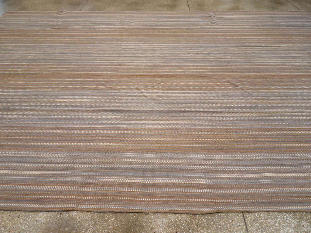 Modern Turkish Flatweave Room Size Carpet, No.31547 - Staging