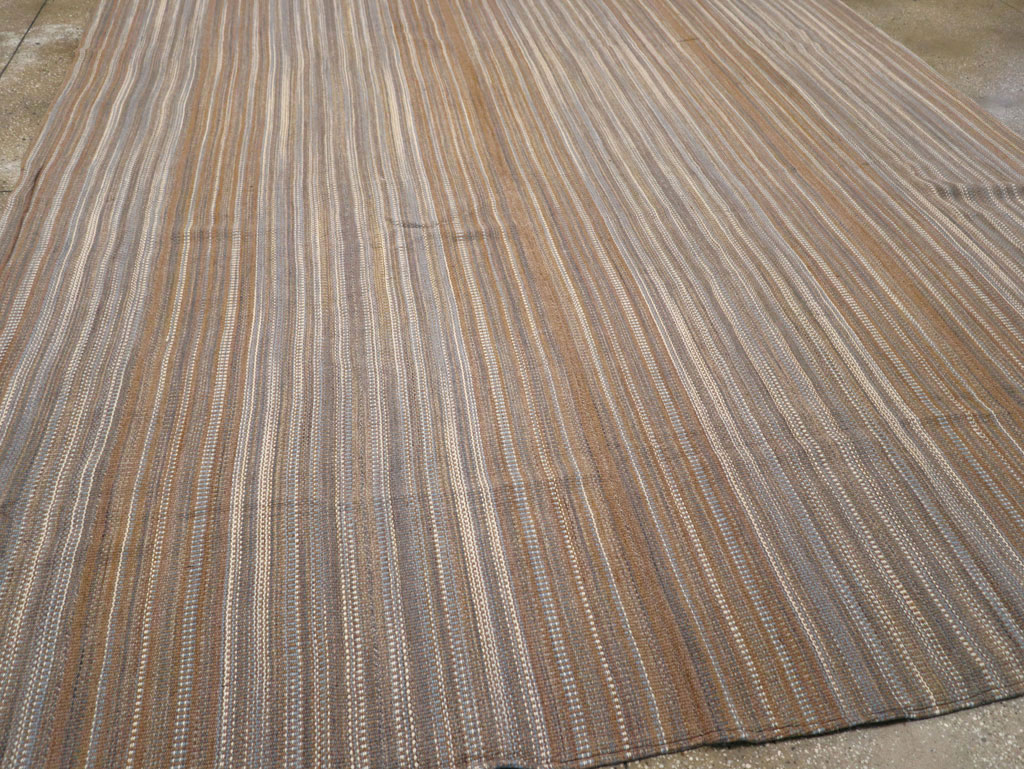 Modern Turkish Flatweave Room Size Carpet, No.31547 - Staging