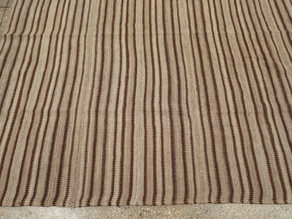 Vintage Turkish Flatweave Kilim Square Room Size Carpet, No.31549 - Staging