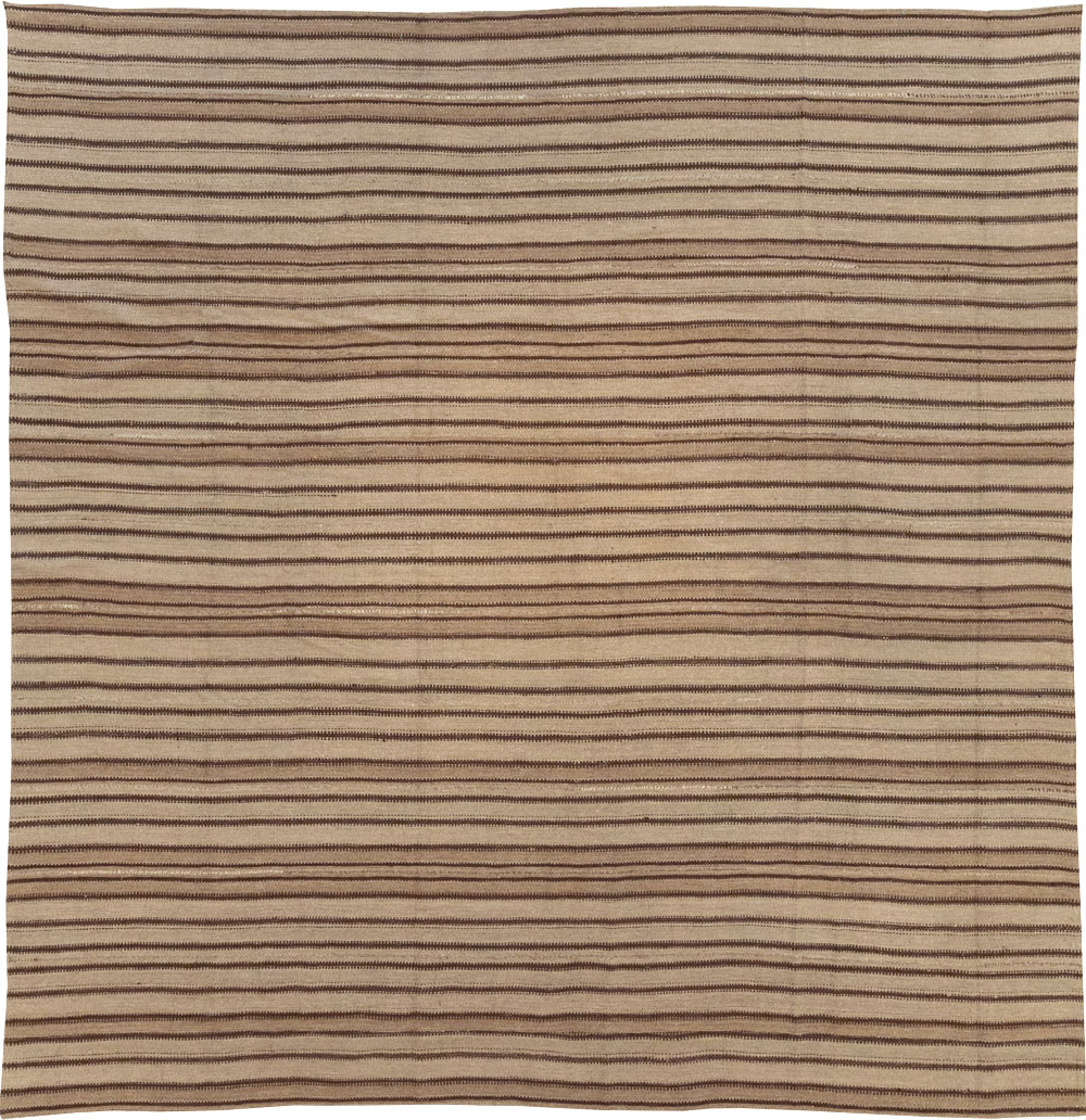 Vintage Turkish Flatweave Kilim Square Room Size Carpet, No.31550 - Staging