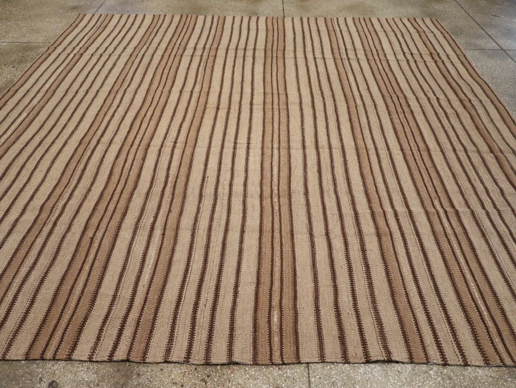 Vintage Turkish Flatweave Kilim Square Room Size Carpet, No.31550 - Staging