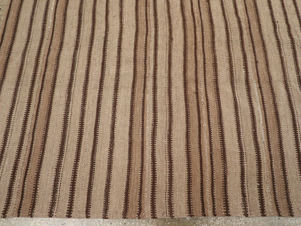 Vintage Turkish Flatweave Kilim Square Room Size Carpet, No.31550 - Staging