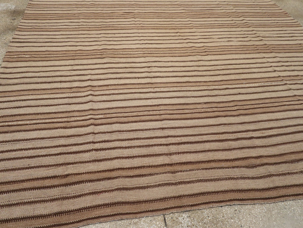 Vintage Turkish Flatweave Kilim Square Room Size Carpet, No.31550 - Staging