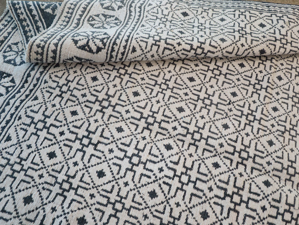 Vintage Persian Flatweave Long and Narrow Gallery Carpet, No.31554 - Staging