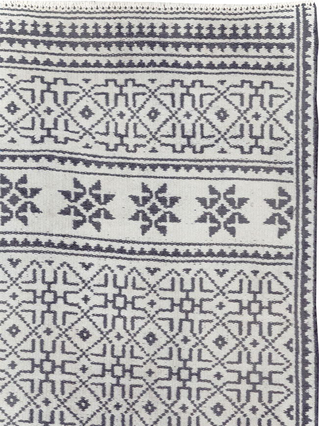 Vintage Persian Flatweave Gallery Carpet, No.31556 - Staging