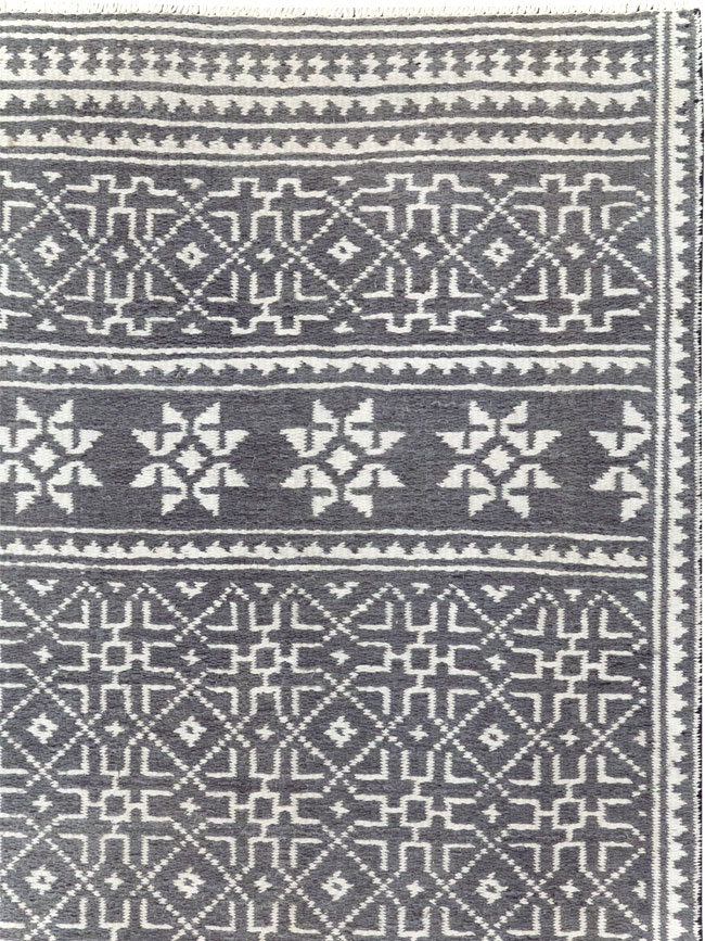 Vintage Persian Flatweave Gallery Carpet, No.31556 - Staging