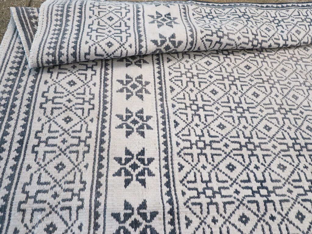 Vintage Persian Flatweave Gallery Carpet, No.31556 - Staging