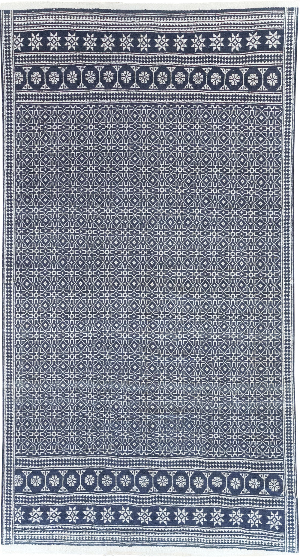 Vintage Persian Flatweave Kilim Large Carpet, No.31559 - Staging