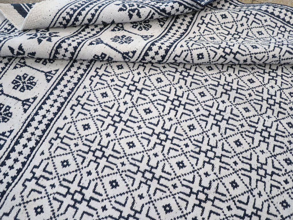 Vintage Persian Flatweave Kilim Large Carpet, No.31559 - Staging