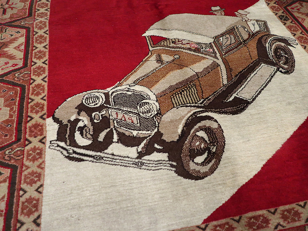 Vintage Persian Sivas Pictorial Accent Rug, No.31579 - Staging