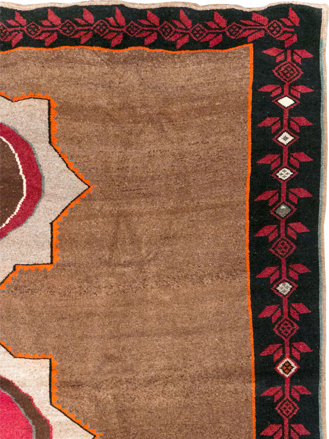 Vintage Turkish Anatolian Tribal Room Size Carpet, No.31584 - Staging