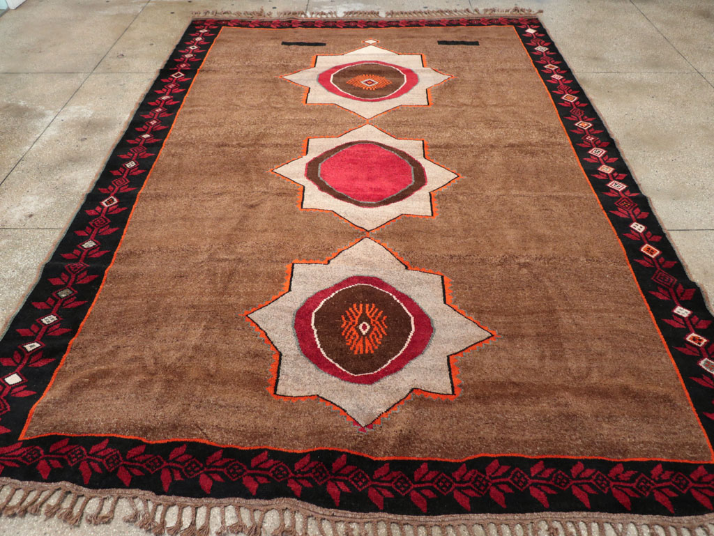 Vintage Turkish Anatolian Tribal Room Size Carpet, No.31584 - Staging