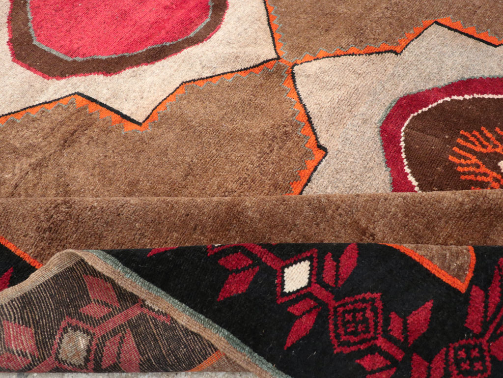 Vintage Turkish Anatolian Tribal Room Size Carpet, No.31584 - Staging