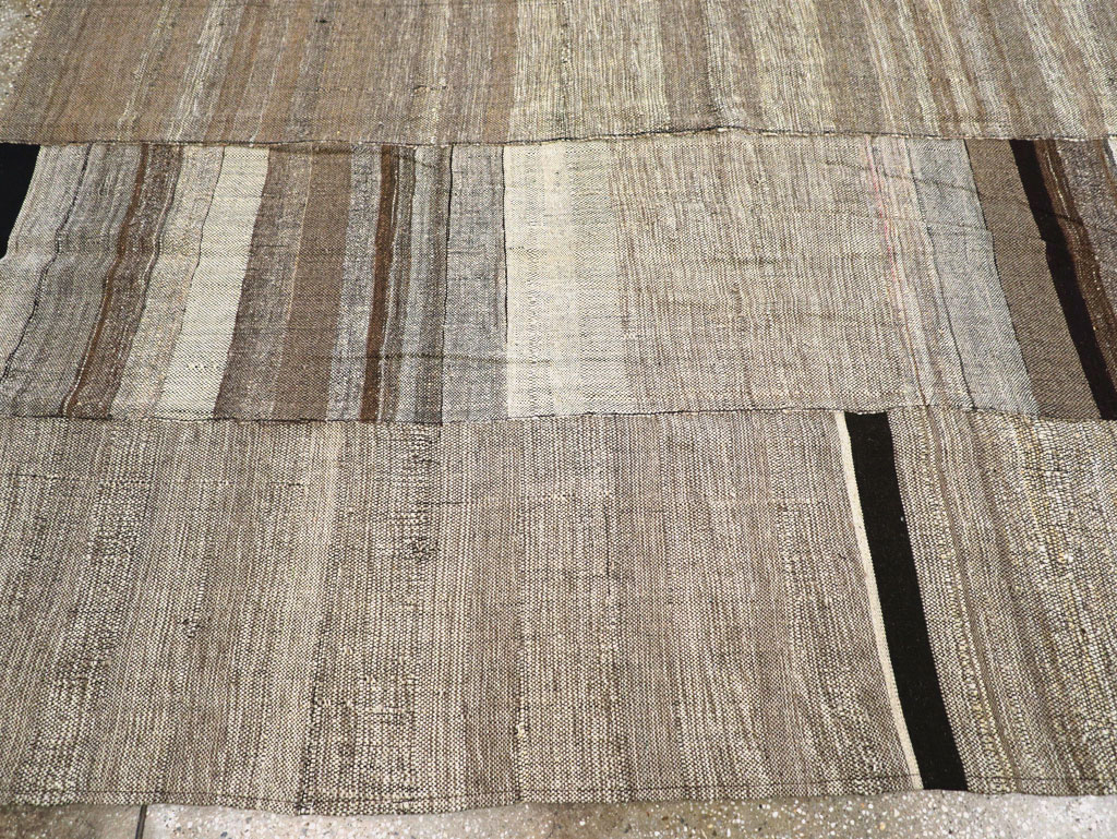 Modern Turkish Flatweave Room Size Carpet, No.31605 - Staging