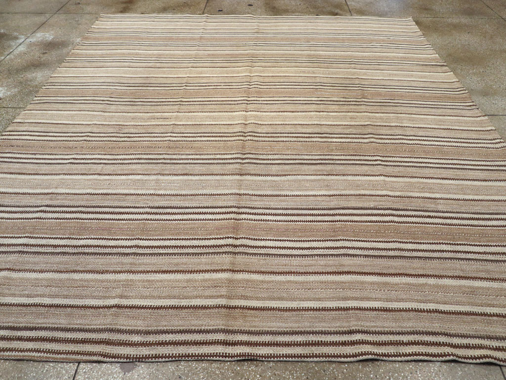 Vintage Turkish Flatweave Kilim Room Size Carpet, No.31606 - Staging
