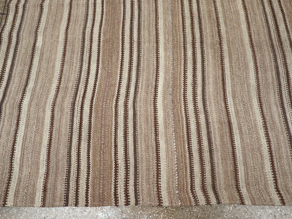 Vintage Turkish Flatweave Kilim Room Size Carpet, No.31606 - Staging