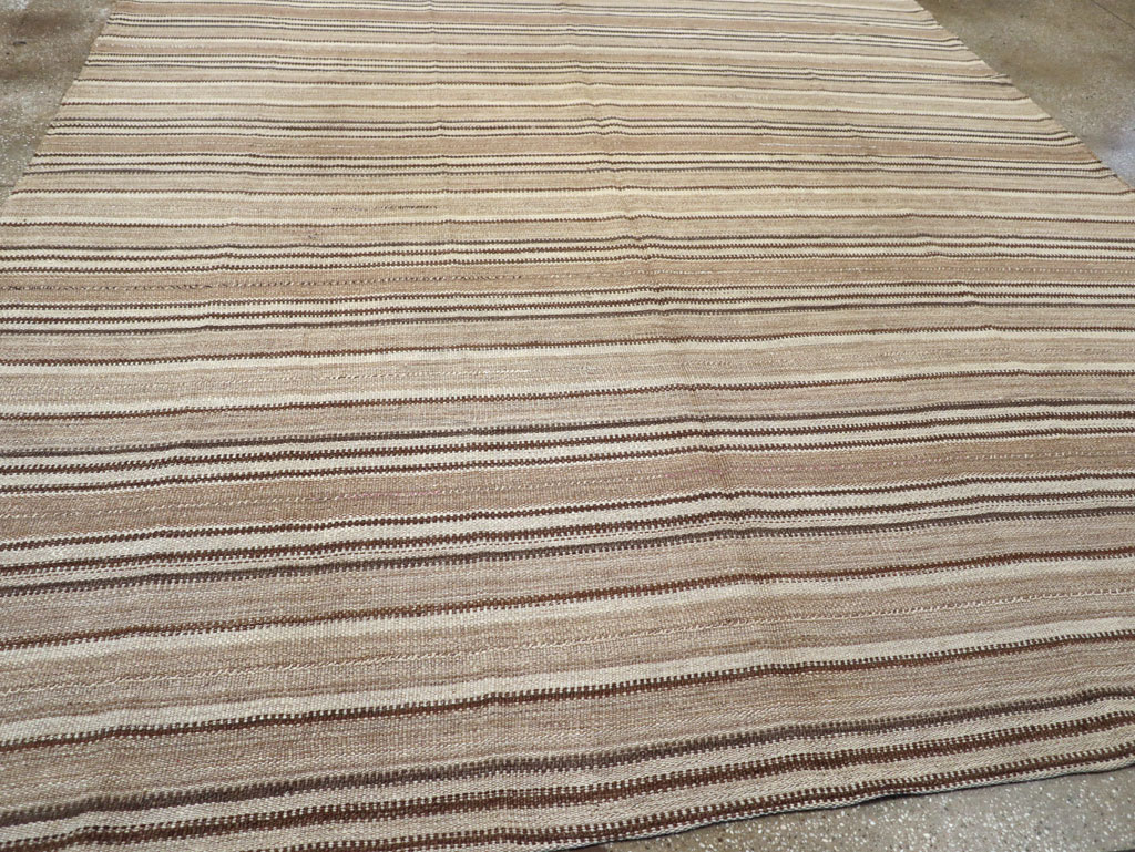 Vintage Turkish Flatweave Kilim Room Size Carpet, No.31606 - Staging