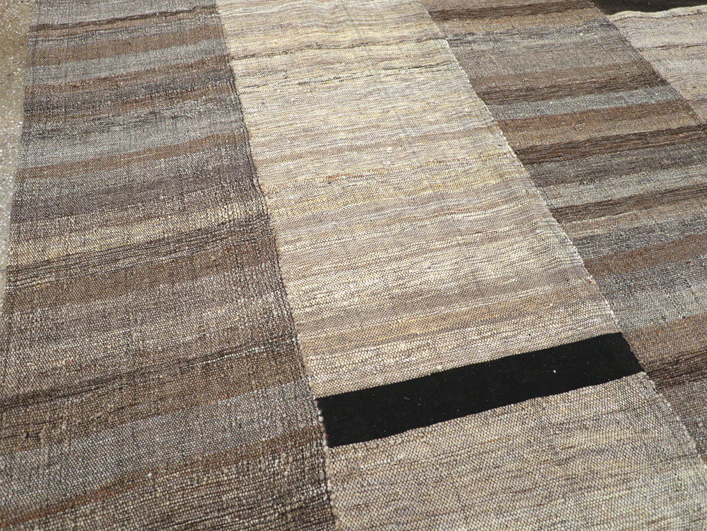 Modern Turkish Flatweave Room Size Carpet, No.31607 - Staging