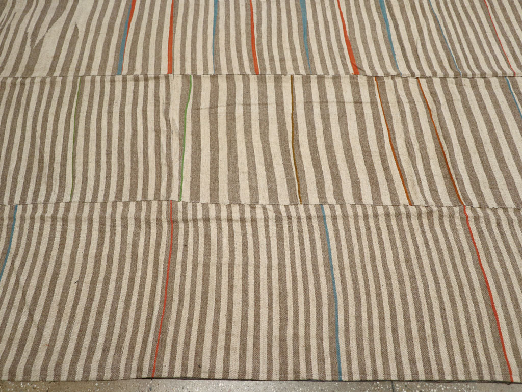 Modern Turkish Flatweave Kilim Large Carpet, No.31608 - Staging