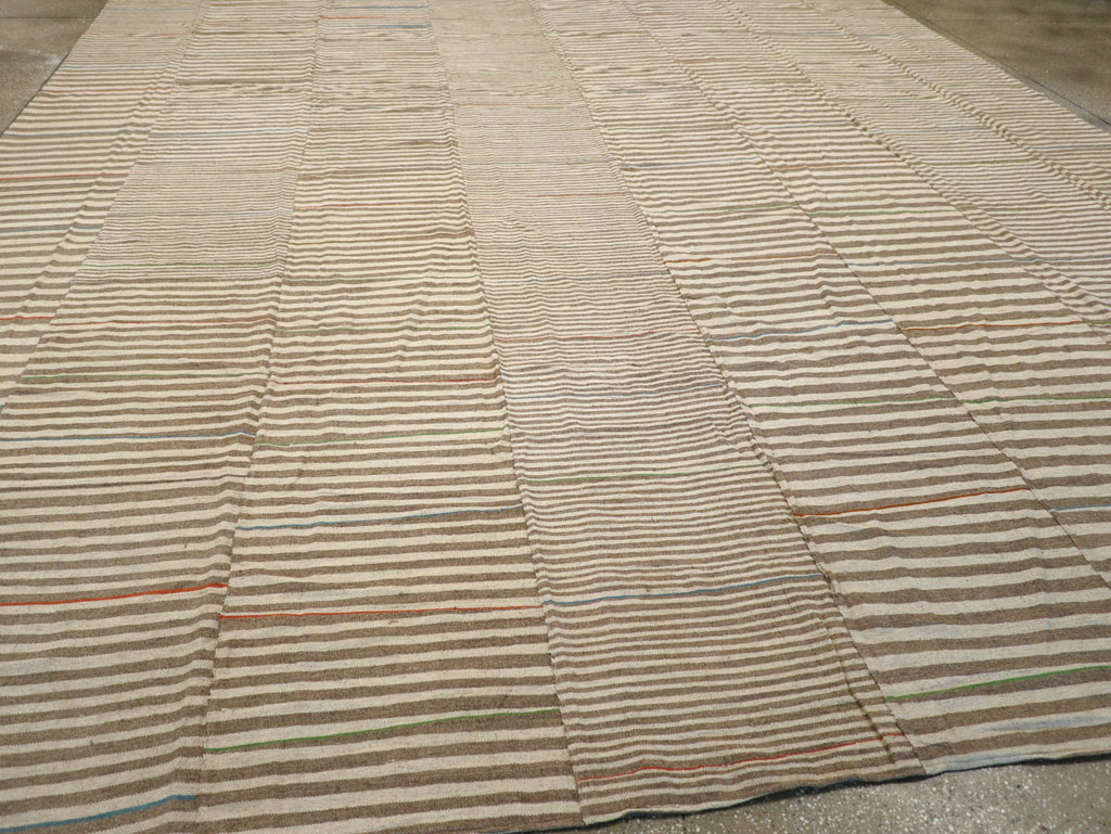 Modern Turkish Flatweave Kilim Large Carpet, No.31608 - Staging