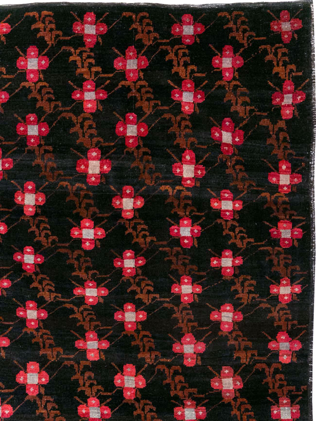 Vintage Turkish Anatolian Small Room Size Carpet, No.31613 - Staging