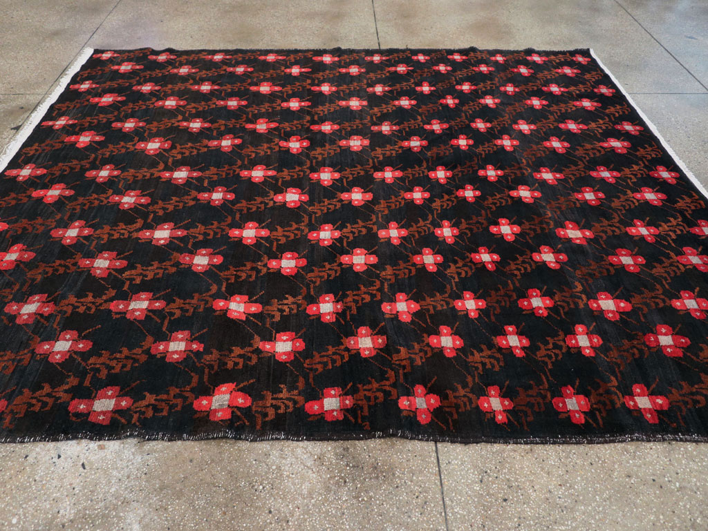 Vintage Turkish Anatolian Small Room Size Carpet, No.31613 - Staging