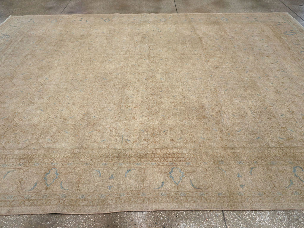 Vintage Persian Mahal Room Size Carpet, No.31619 - Staging