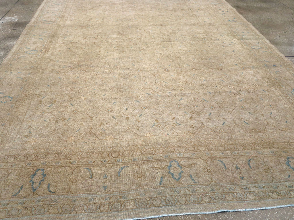 Vintage Persian Mahal Room Size Carpet, No.31619 - Staging