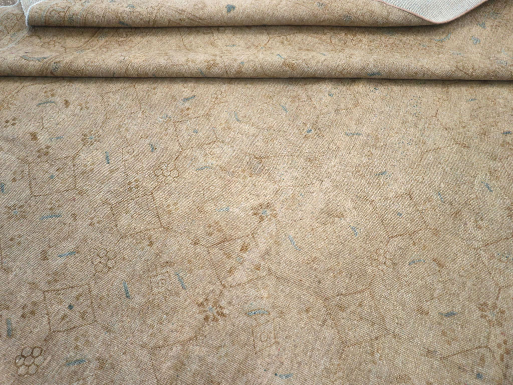 Vintage Persian Mahal Room Size Carpet, No.31619 - Staging