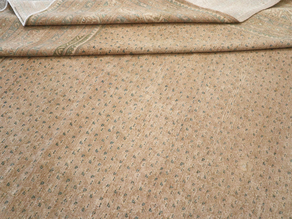 Distressed Style Vintage Persian Mahal Room Size Carpet, No.31622 - Staging