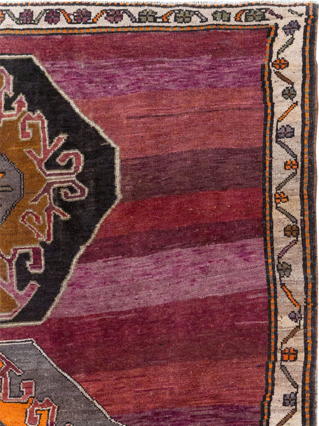 Vintage Turkish Anatolian Small Tribal Room Size Carpet, No.31629 - Staging