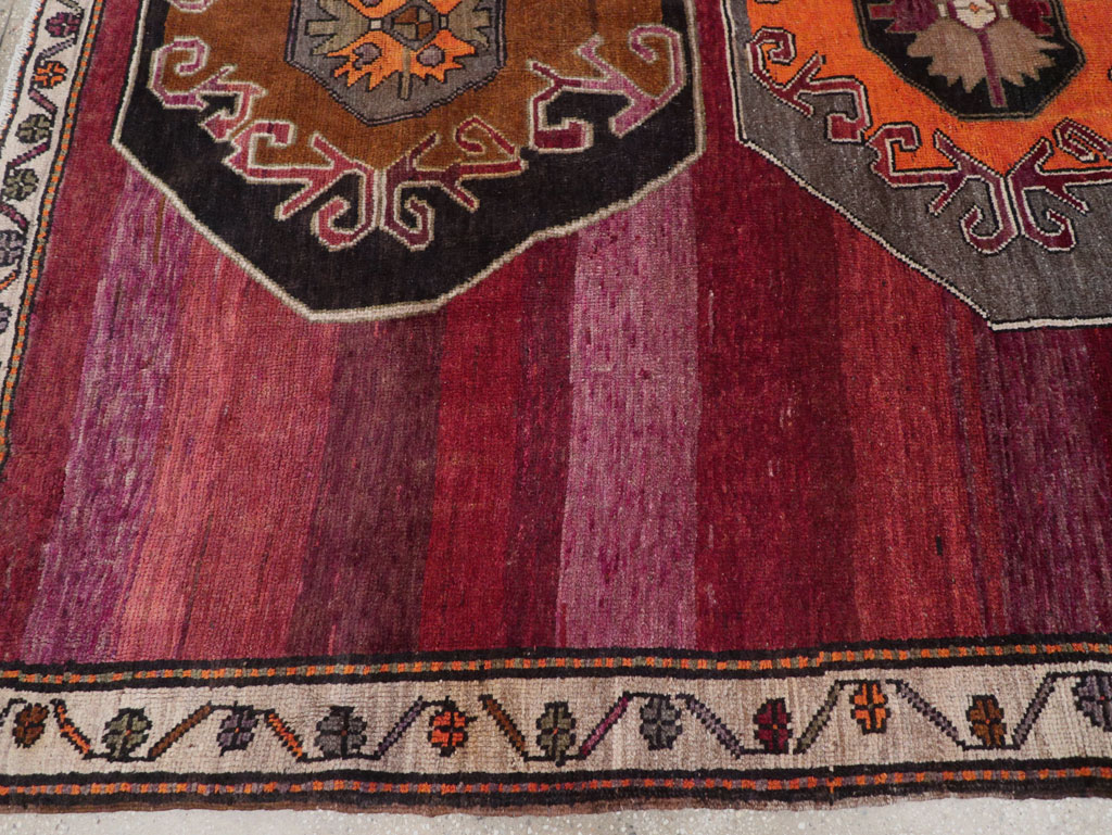 Vintage Turkish Anatolian Small Tribal Room Size Carpet, No.31629 - Staging