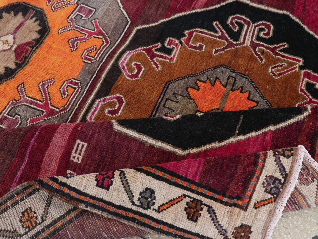 Vintage Turkish Anatolian Small Tribal Room Size Carpet, No.31629 - Staging