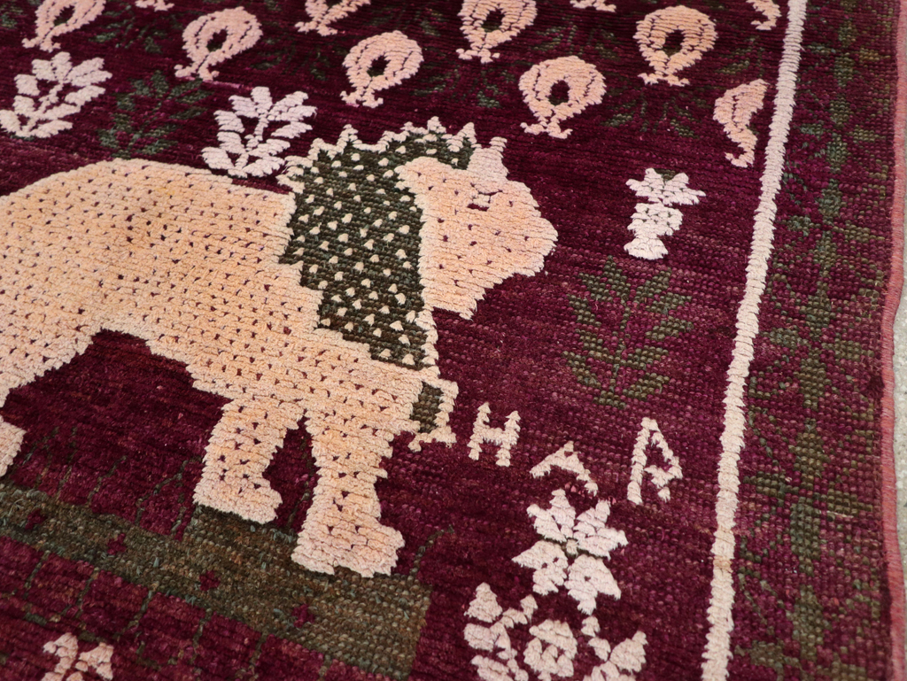 Vintage Pictorial Cotton Agra Rug, No.31638 - Staging