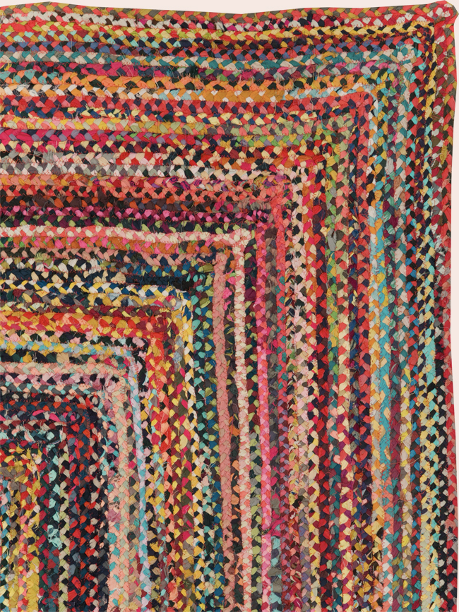 Vintage American Braided Accent Rug, No.31643 - Staging