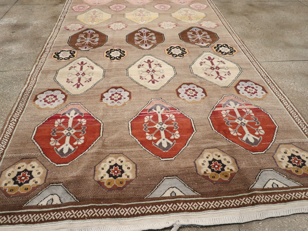 Vintage Turkish Anatolian Tribal Room Size Carpet, No.31649 - Staging