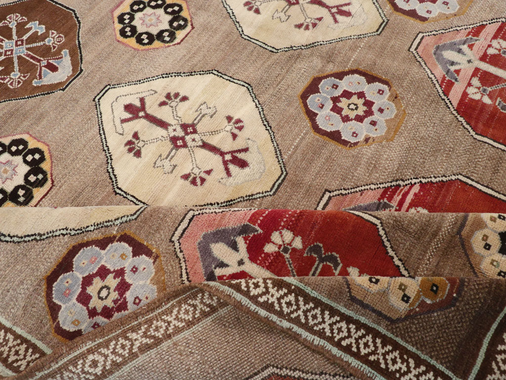 Vintage Turkish Anatolian Tribal Room Size Carpet, No.31649 - Staging