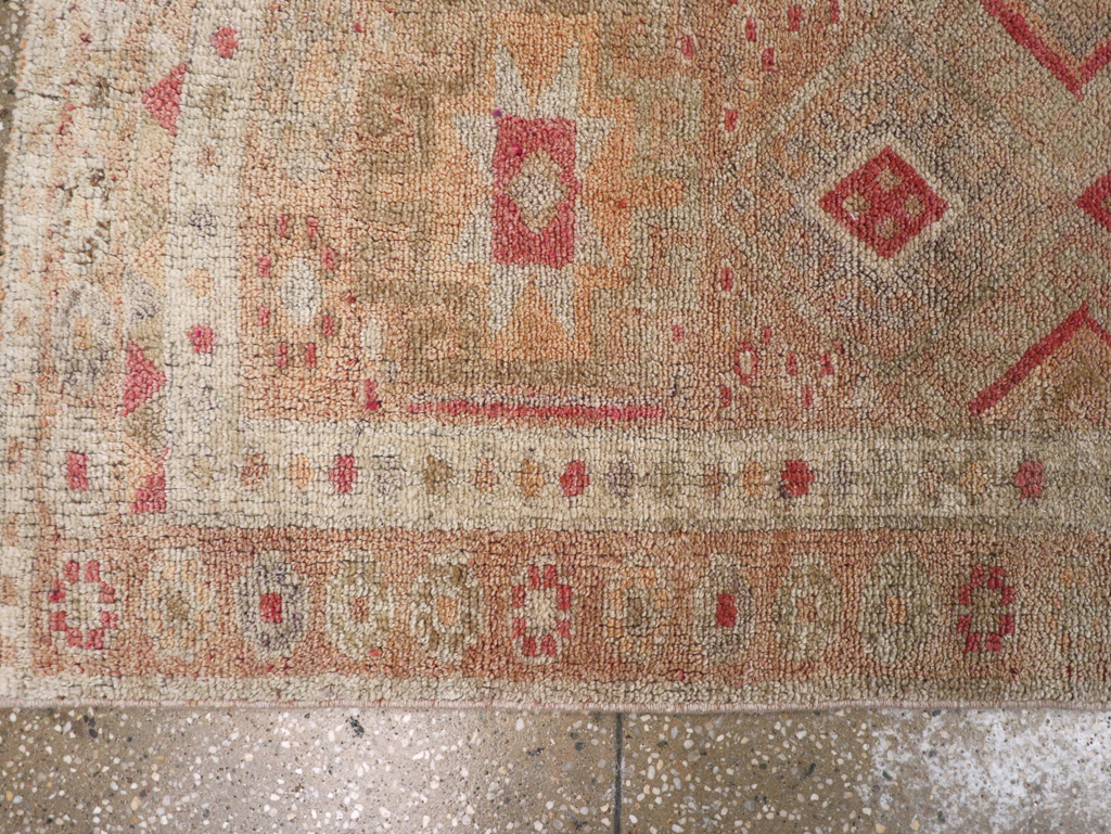 Vintage Turkish Anatolian Small Runner, No.31652 - Staging